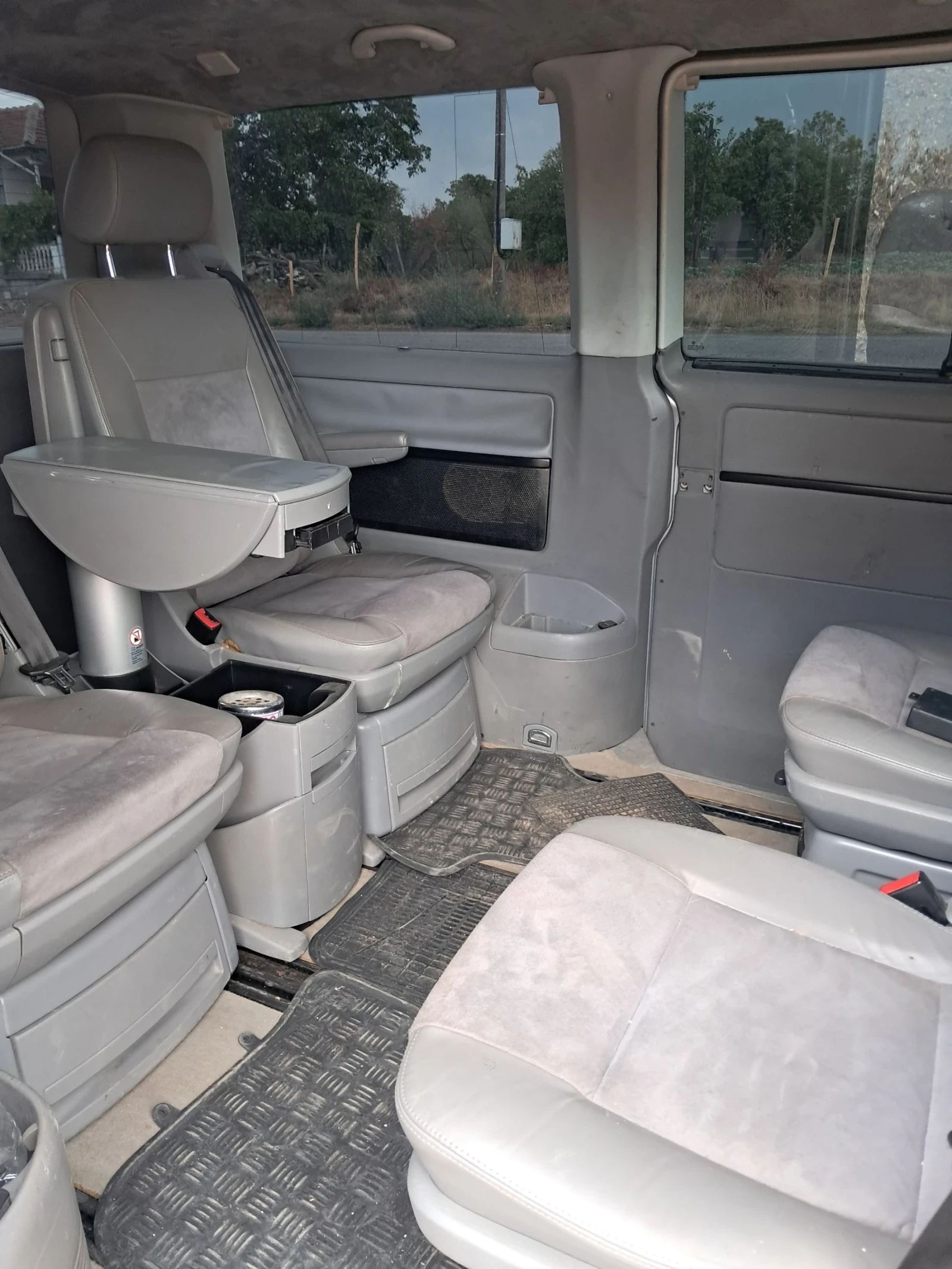 VW Multivan 2.5 174кс. - изображение 4