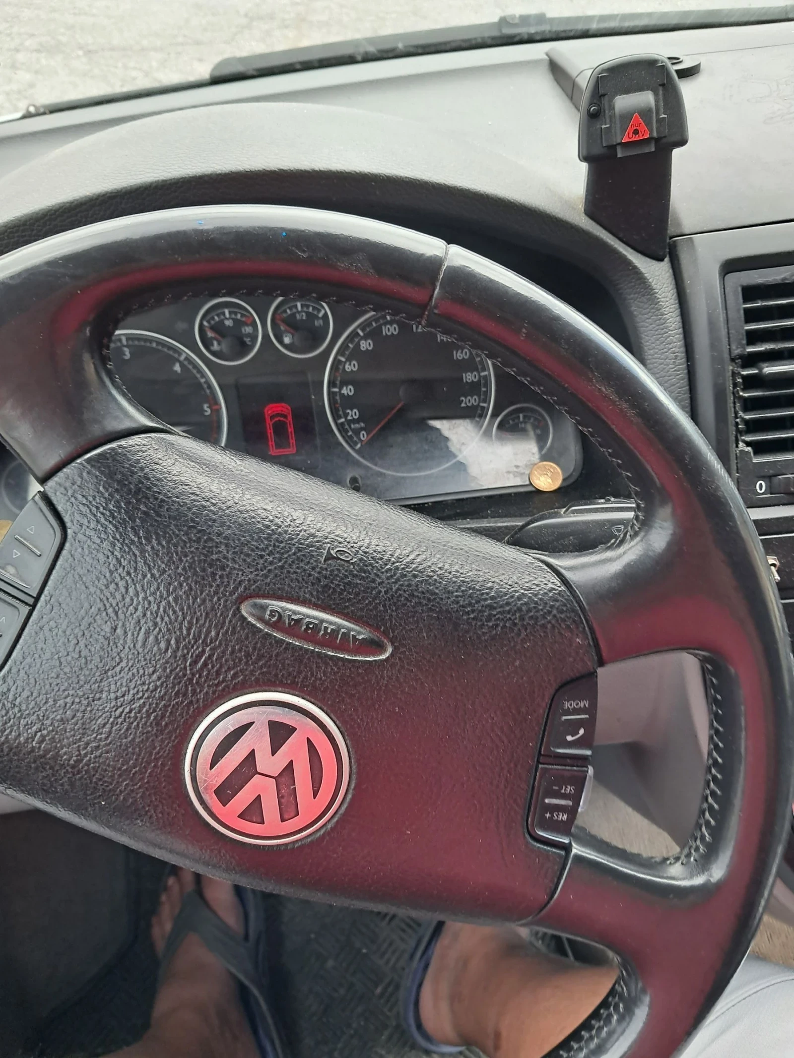 VW Multivan 2.5 174кс. - изображение 8