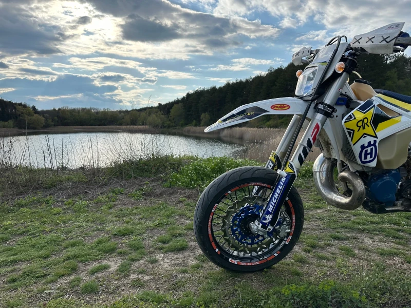 Husqvarna TE 300, снимка 2 - Мотоциклети и мототехника - 52587419