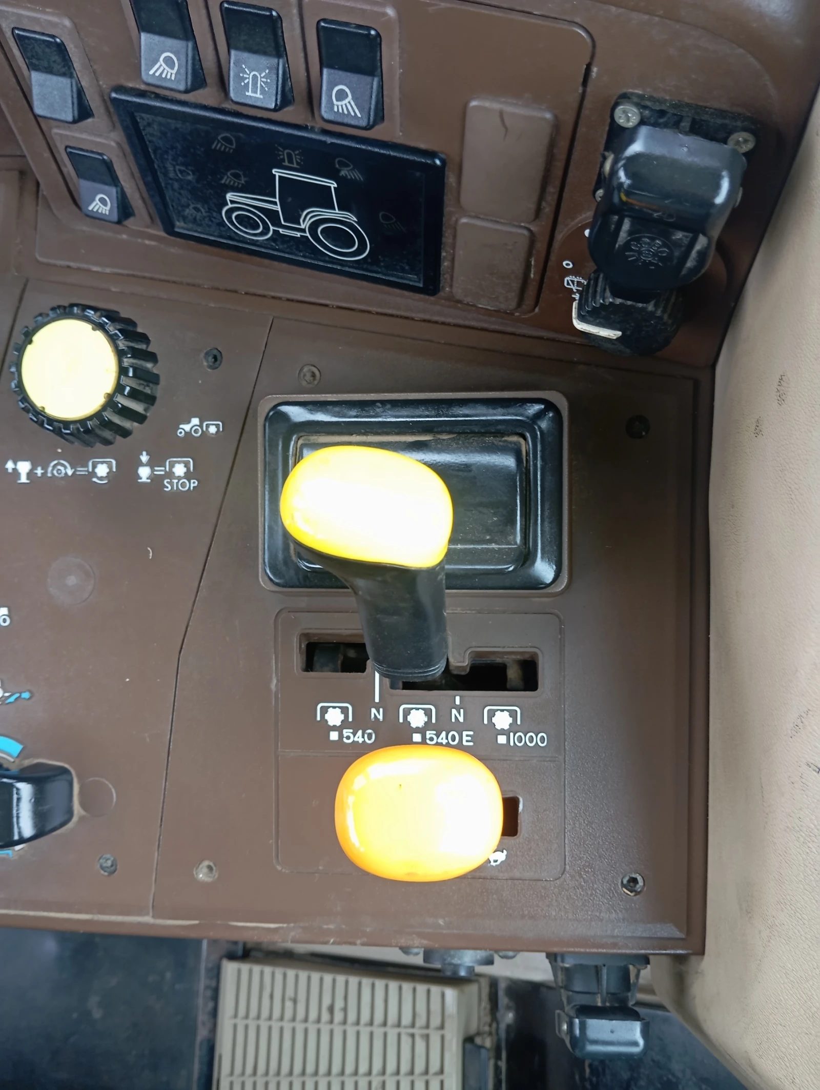 Трактор John Deere 6410S, снимка 3 - Селскостопанска техника - 53803034