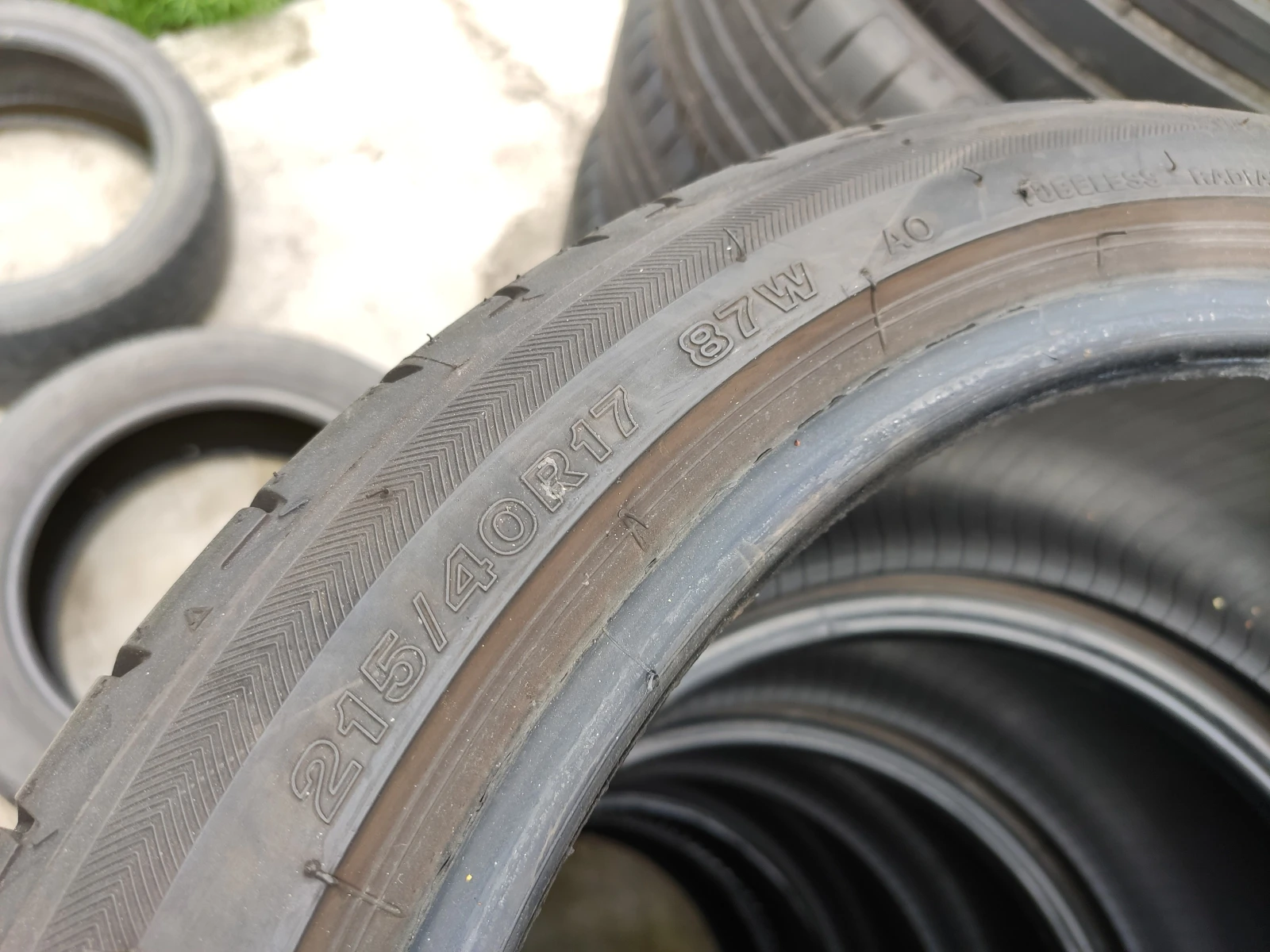 Гуми Летни 215/40R17, снимка 10 - Гуми и джанти - 54655485
