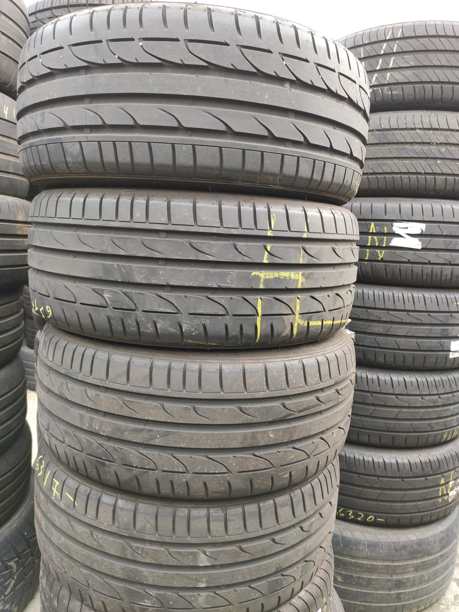 Гуми Летни 215/40R17, снимка 5 - Гуми и джанти - 54655485
