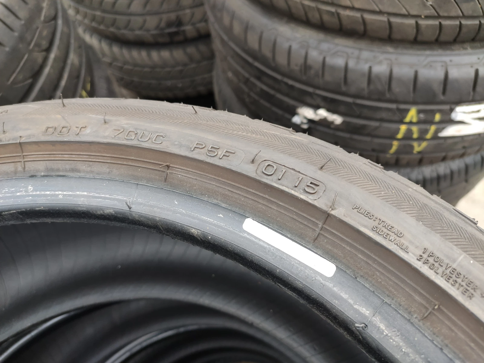 Гуми Летни 215/40R17, снимка 9 - Гуми и джанти - 54655485