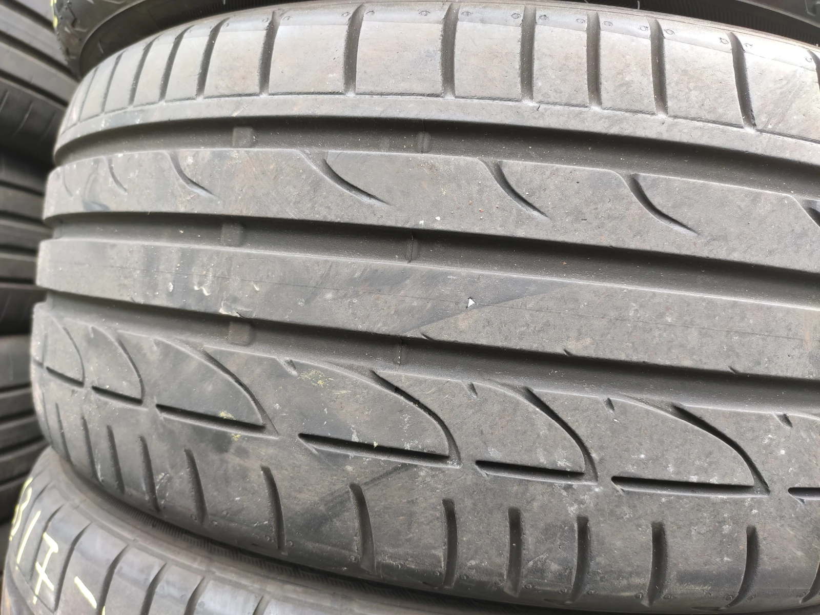 Гуми Летни 215/40R17, снимка 3 - Гуми и джанти - 54655485