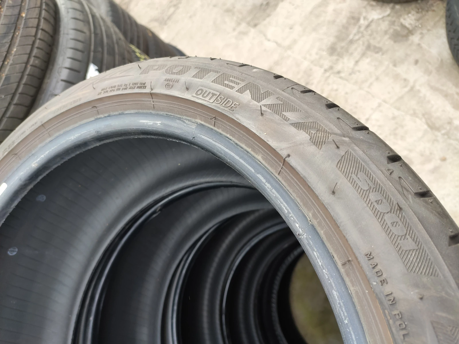Гуми Летни 215/40R17, снимка 8 - Гуми и джанти - 54655485