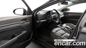 Hyundai Elantra, снимка 10