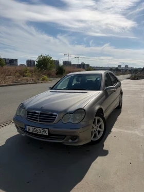 Mercedes-Benz 200, снимка 2