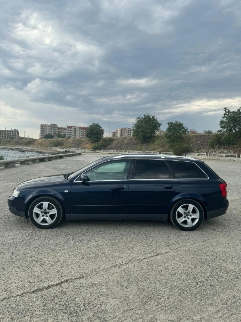 Audi A4 1.8T Quattro, снимка 4 - Автомобили и джипове - 47410112