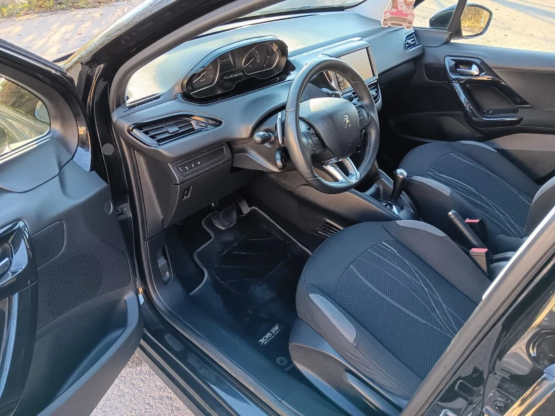 Peugeot 208 Автоматик 1.4HDI, снимка 8 - Автомобили и джипове - 47707412