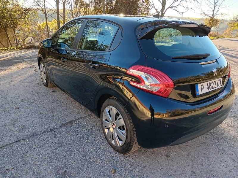 Peugeot 208 Автоматик 1.4HDI, снимка 6 - Автомобили и джипове - 47707412