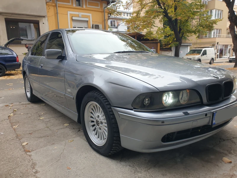 BMW 530 ЧЕРЕН ПЕТЪК !, снимка 3 - Автомобили и джипове - 47926788