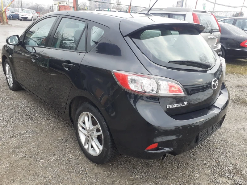 Mazda 3 2.0 FACE LIFT като нова , снимка 4 - Автомобили и джипове - 49273592