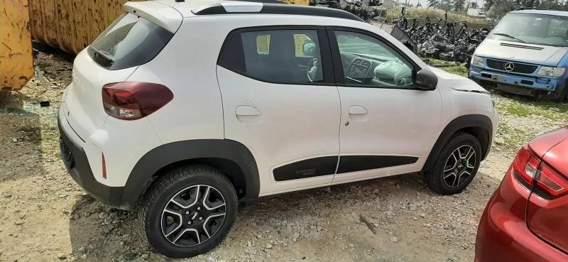 Dacia Spring, снимка 3 - Автомобили и джипове - 49666579