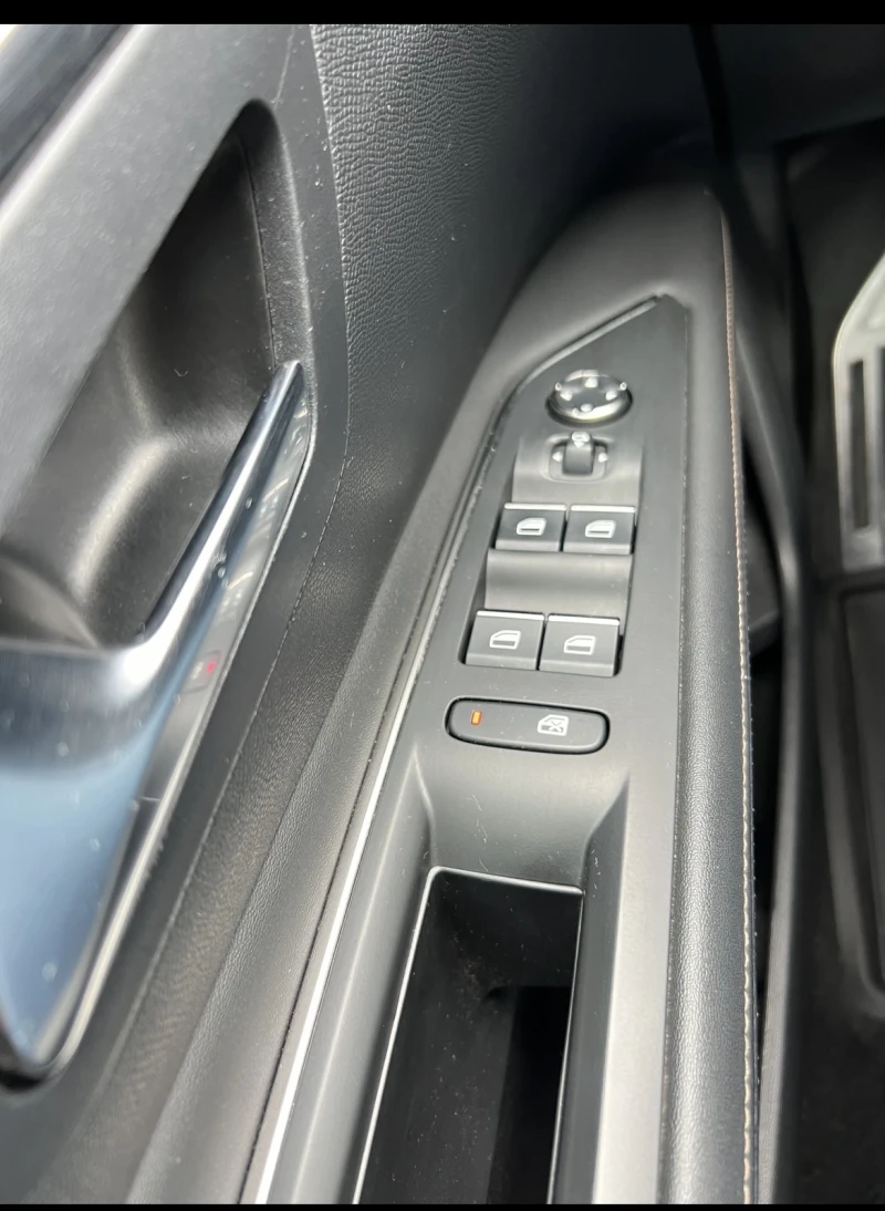 Peugeot 3008 GT , снимка 10 - Автомобили и джипове - 52751899