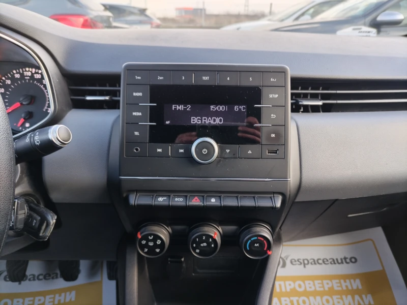 Renault Clio 1.0TCe100к.с., снимка 10 - Автомобили и джипове - 52875682