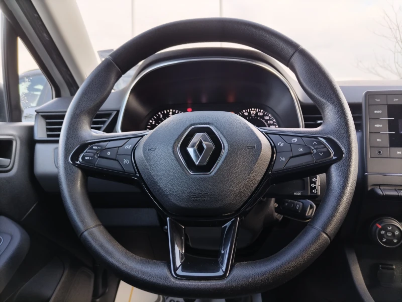 Renault Clio 1.0TCe100к.с., снимка 9 - Автомобили и джипове - 52875682