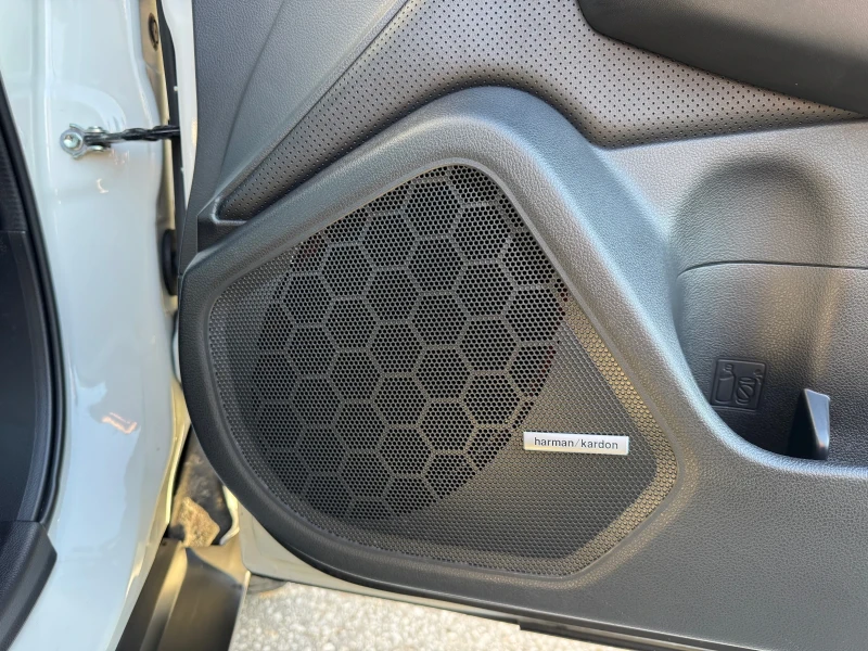 Subaru Outback 2.5 i-S CVT Premium, снимка 13 - Автомобили и джипове - 52916700