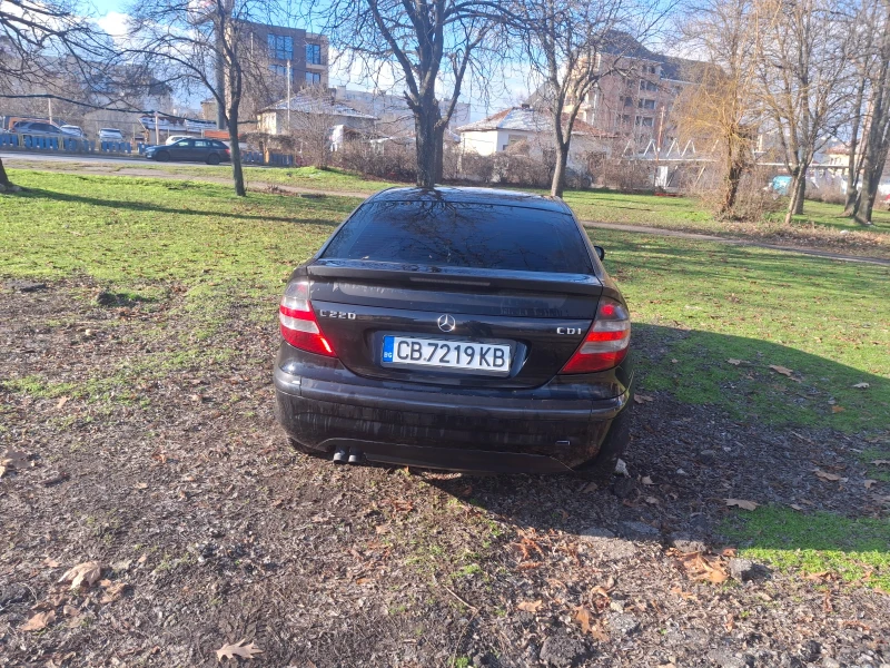Mercedes-Benz C 220 2.2 CDI COUPE, снимка 5 - Автомобили и джипове - 52923771