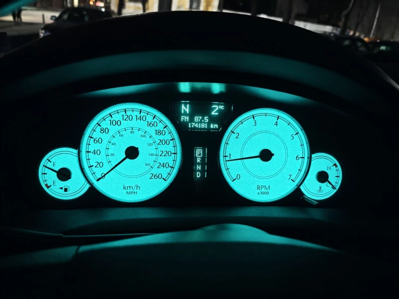 Chrysler 300c Touring, снимка 10 - Автомобили и джипове - 53090588