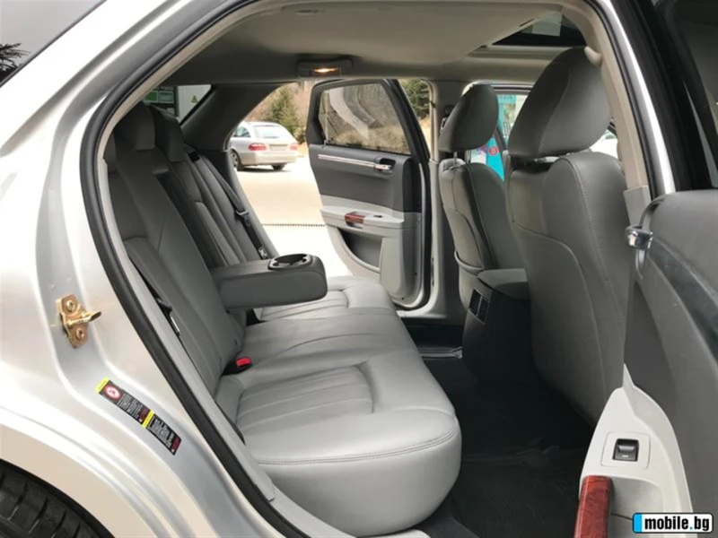 Chrysler 300c Touring, снимка 5 - Автомобили и джипове - 53090588