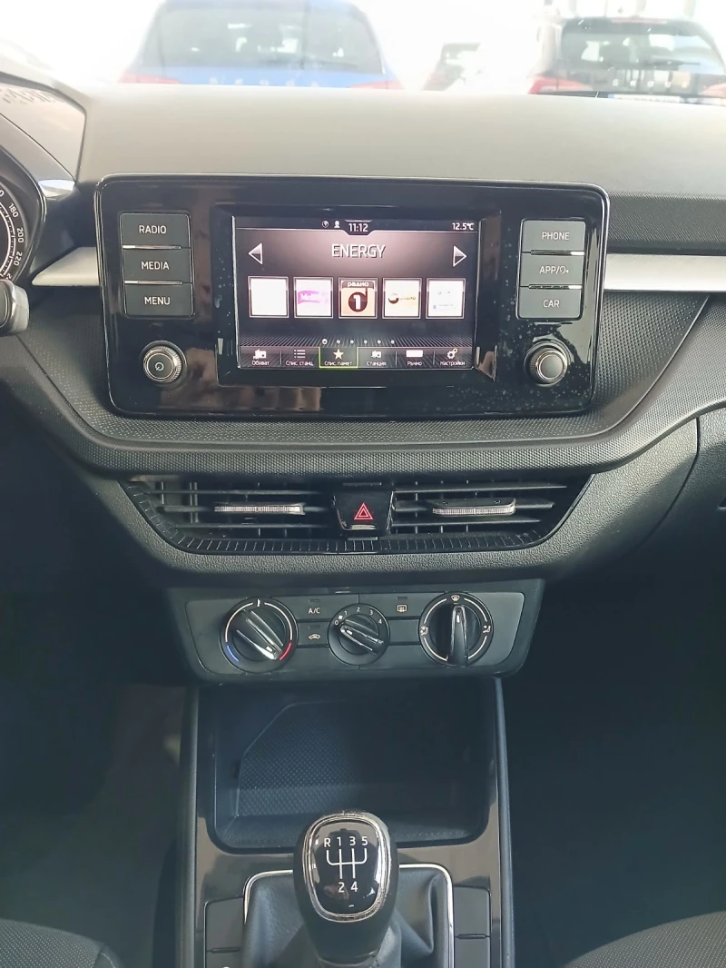 Skoda Fabia AMBITION 1, 0 MPI 65 к.с. 5-степенна механична, снимка 9 - Автомобили и джипове - 53173985