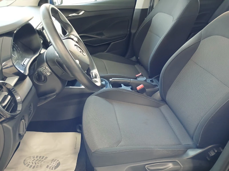 Skoda Fabia AMBITION 1, 0 MPI 65 к.с. 5-степенна механична, снимка 6 - Автомобили и джипове - 53173985