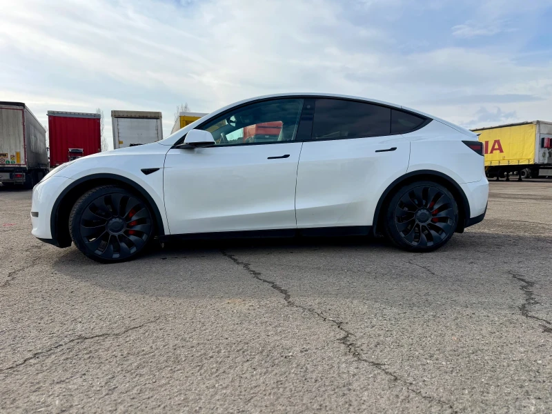 Tesla Model Y Performance 40, 600км Европейска ГАРАНЦИЯ!, снимка 4 - Автомобили и джипове - 53350644