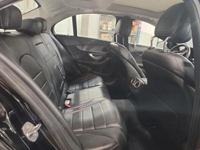 Mercedes-Benz C 300 RWD| КЛИП НА МОТОРА, снимка 10 - Автомобили и джипове - 52965846