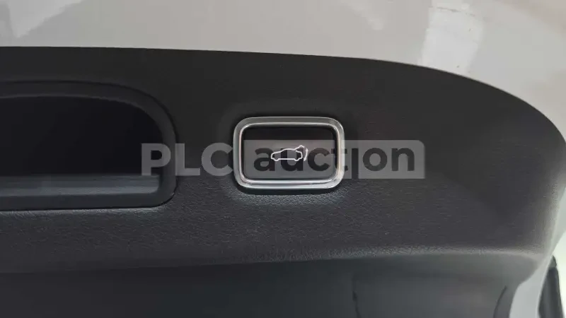 Kia Stinger 3.3| 360| DISTRONIC| ОБДУХ| ВКЛ. ТЕХНОТЕСТ, снимка 14 - Автомобили и джипове - 54485324