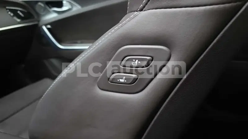 Kia Stinger 3.3| 360| DISTRONIC| ОБДУХ| ВКЛ. ТЕХНОТЕСТ, снимка 6 - Автомобили и джипове - 54485324