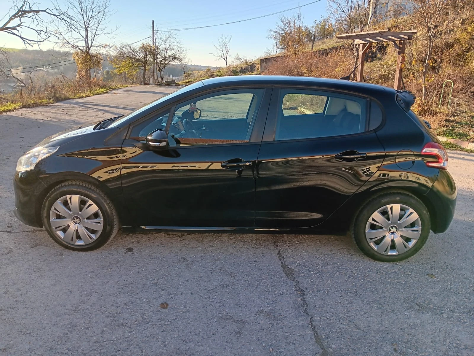 Peugeot 208 Автоматик 1.4HDI - изображение 5