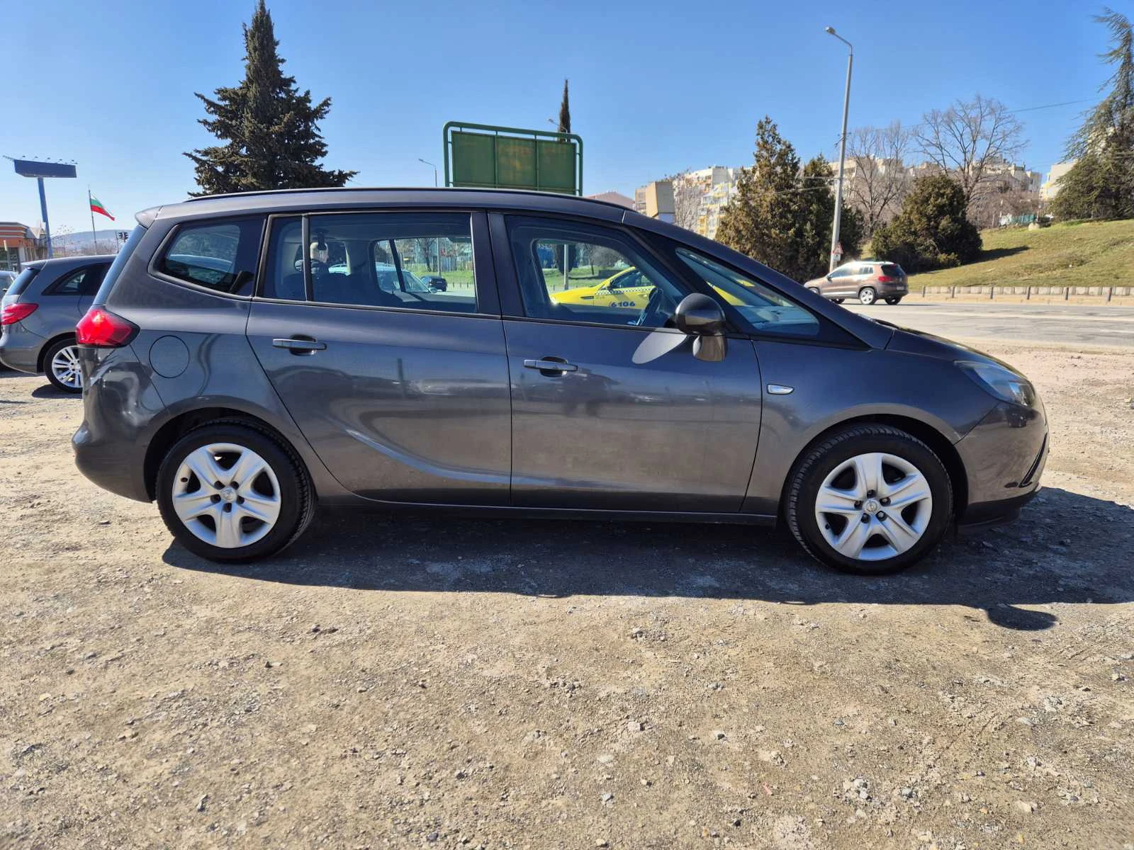 Opel Zafira Tourer 2.0CDTI 110кс - изображение 6