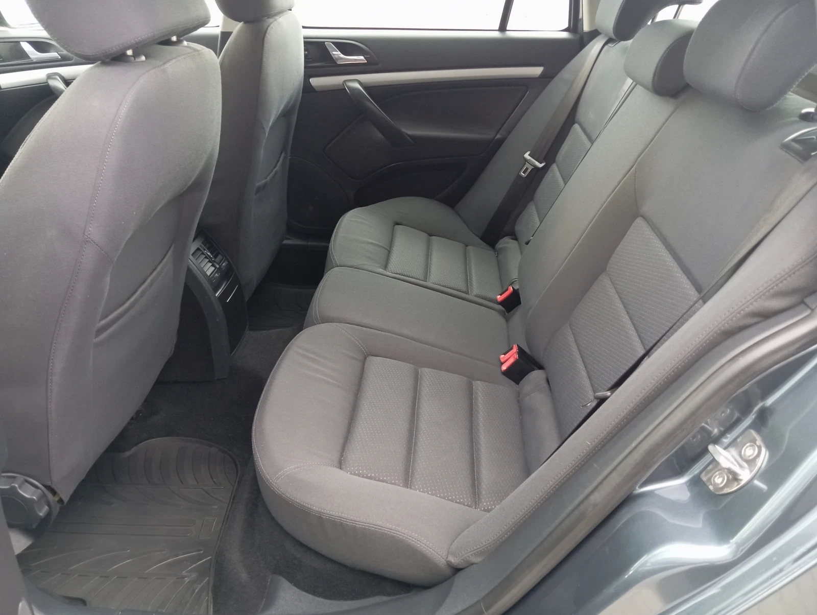 Skoda Octavia 1.9 TDI 4X4  - изображение 10