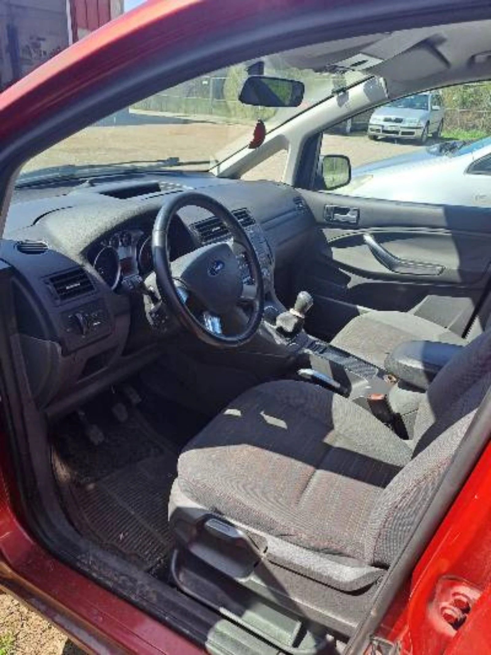 Ford C-max 1.6 TDI - изображение 10