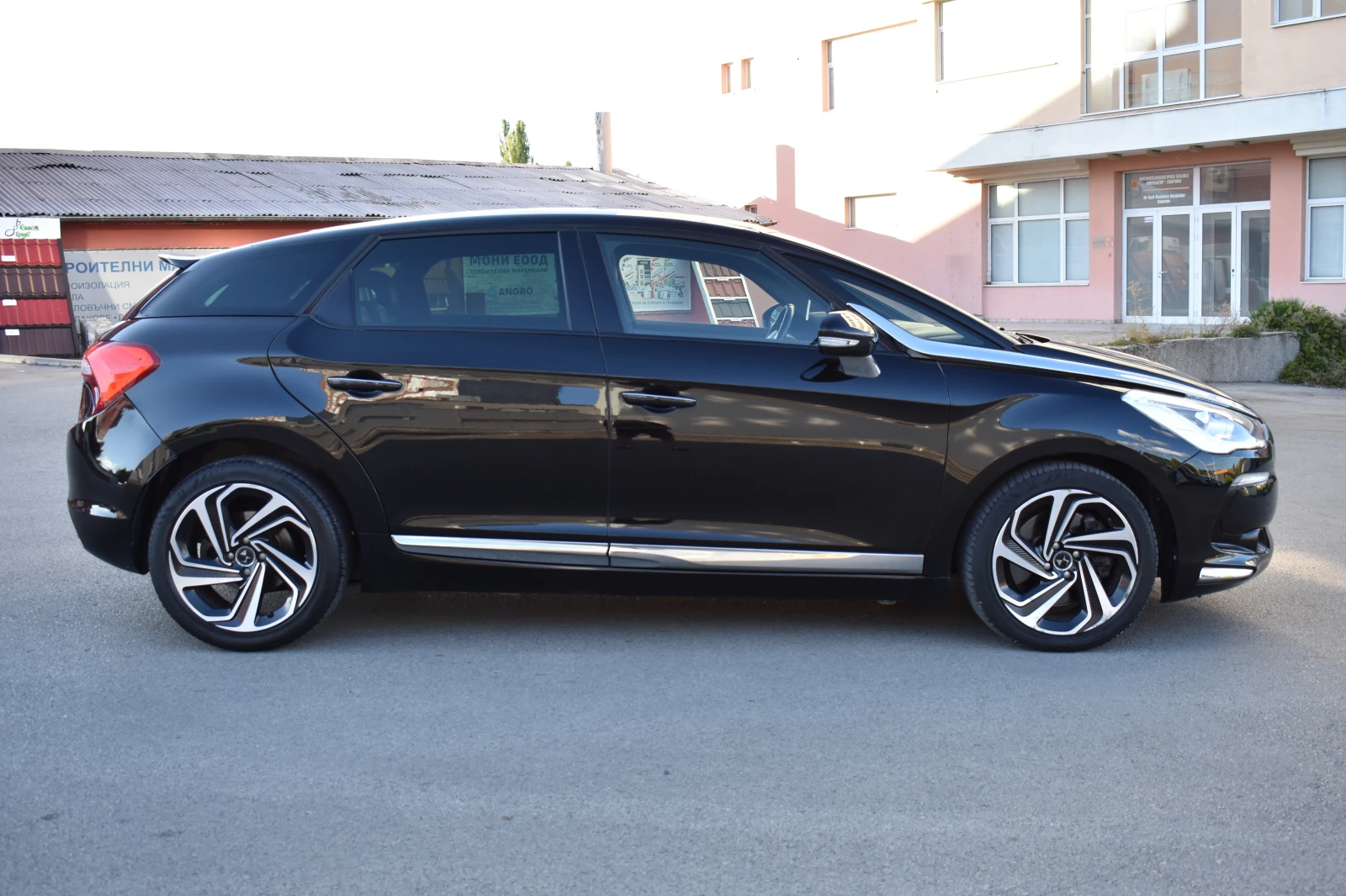 Citroen DS5 2.0HDI/180kc= EXCLUSIVE= PANORAMA= NAVI= FACELIFT! - изображение 6