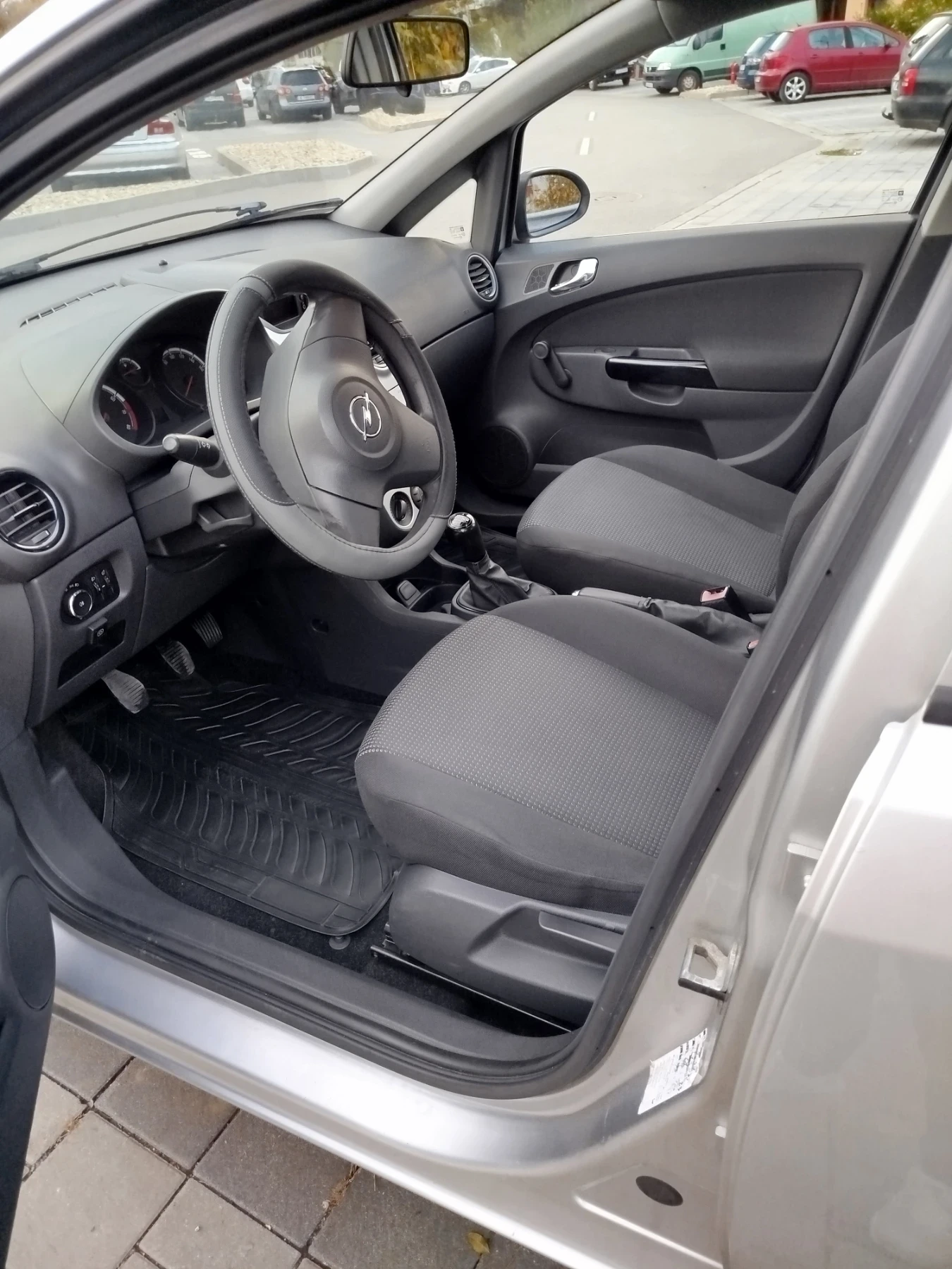 Opel Corsa 1.2 - изображение 9