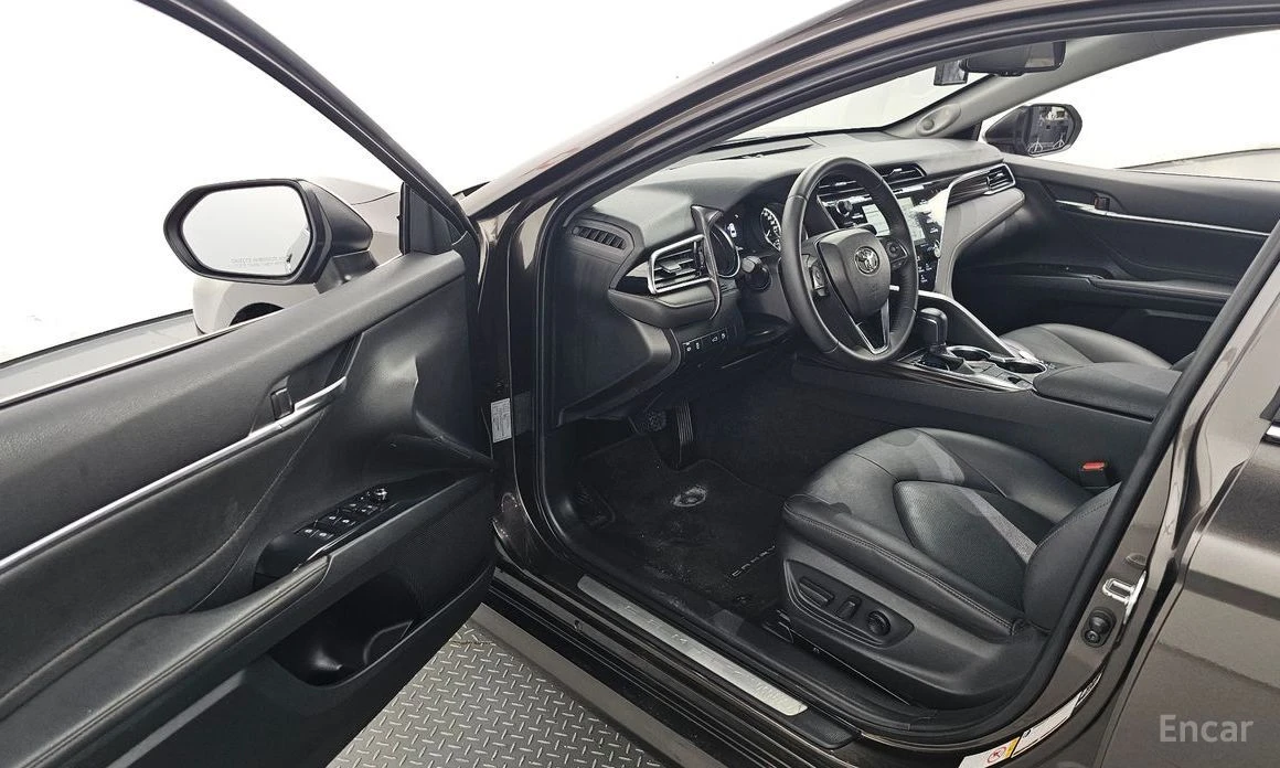 Toyota Camry  - изображение 10