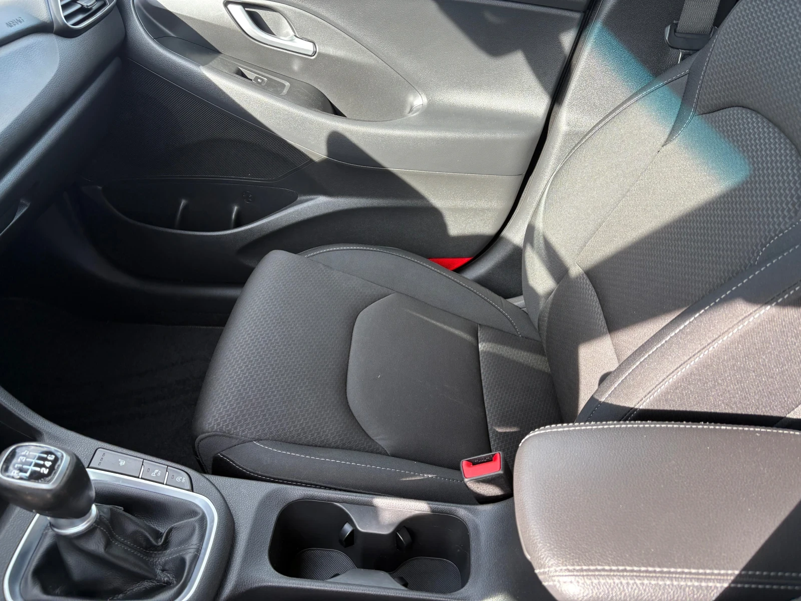 Hyundai I30 1.4i | Mobile.bg � ����������� 14