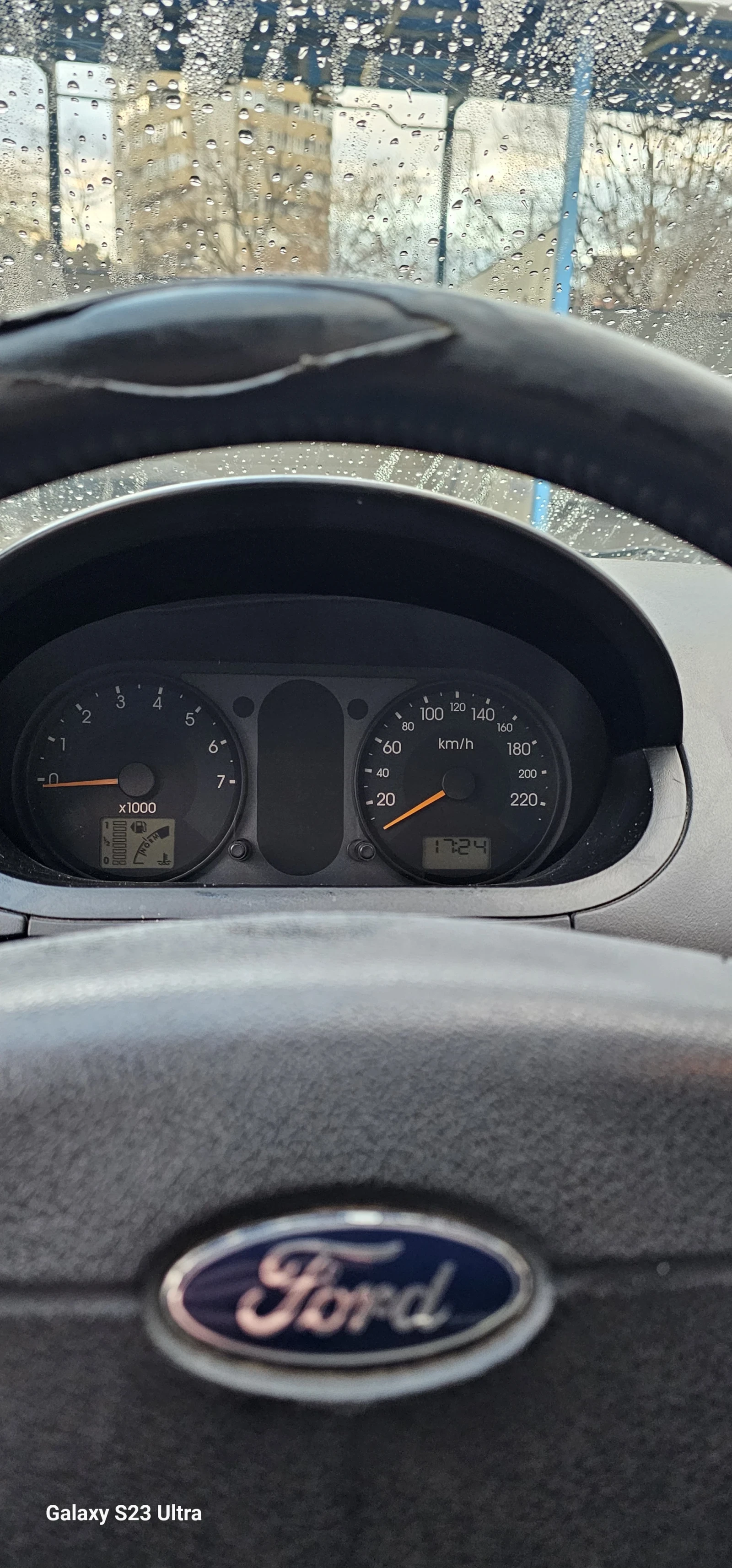 Ford Fiesta  - изображение 4