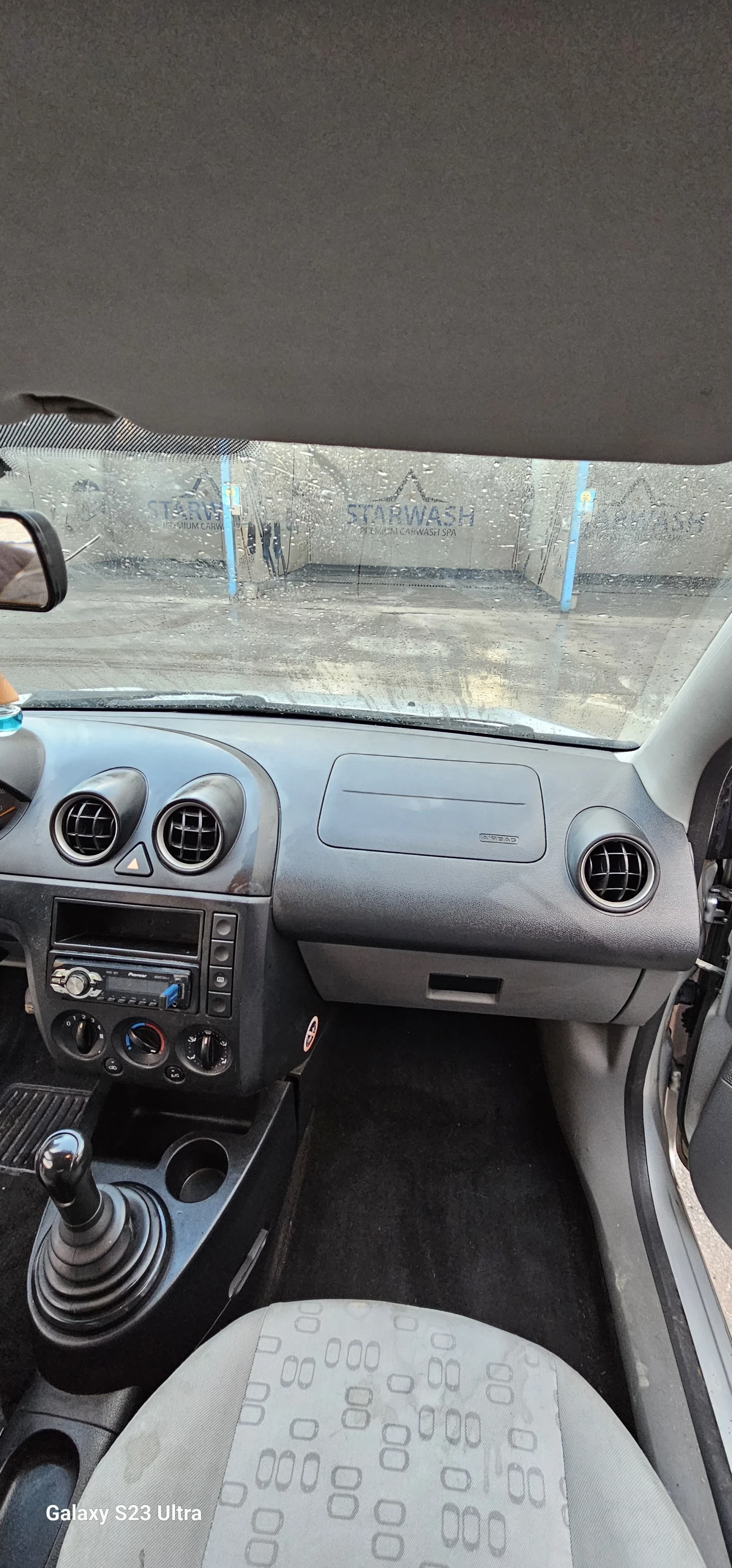 Ford Fiesta  - изображение 6