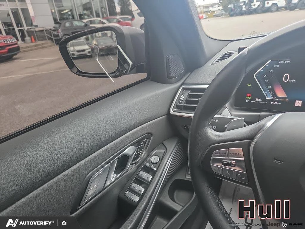 BMW 330 3 Series 330i xDrive AWD * ����������� (���� �� �� | Mobile.bg � ����������� 11