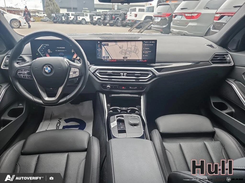 BMW 330 3 Series 330i xDrive AWD * АвтокКредит (ЦЕНА ДО БГ - изображение 9
