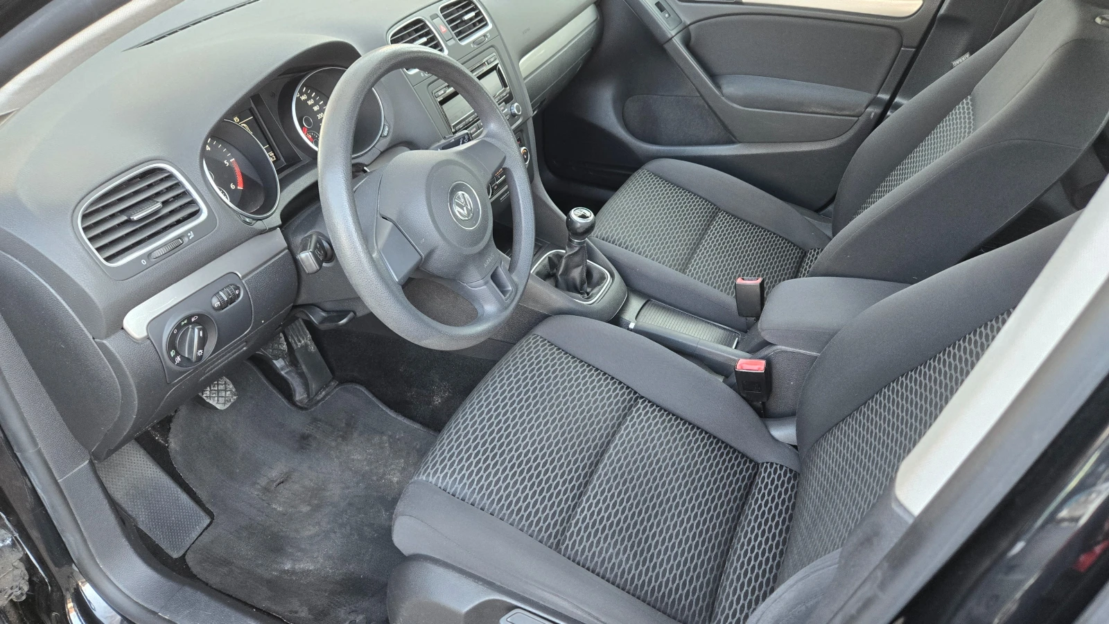 VW Golf Отлична 4х4, снимка 15 - Автомобили и джипове - 53832531