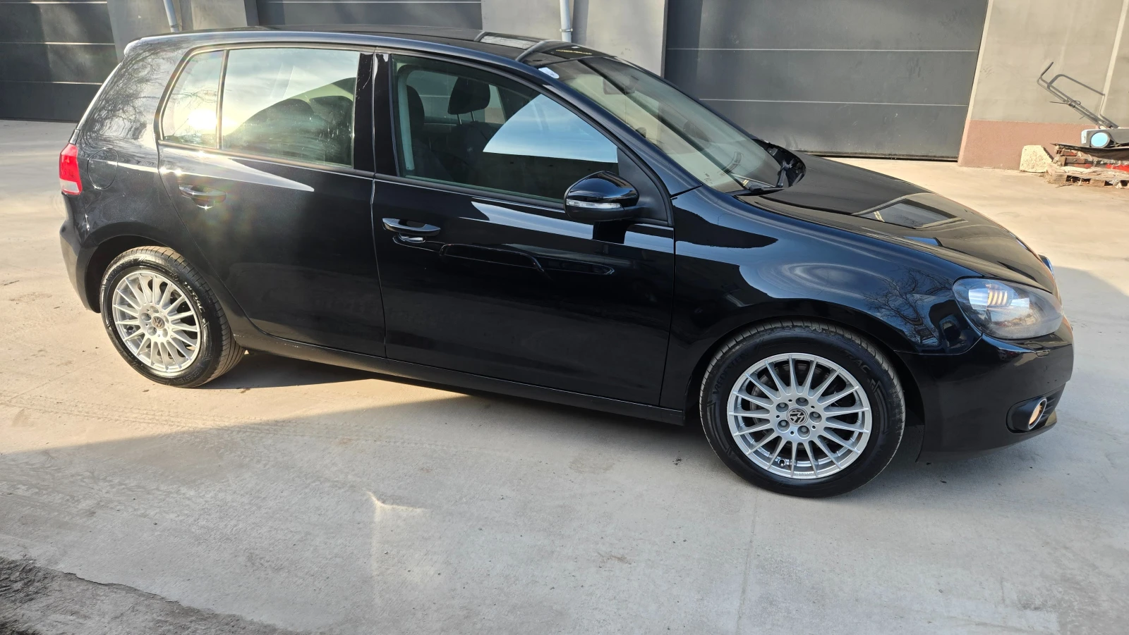 VW Golf Отлична 4х4, снимка 4 - Автомобили и джипове - 53832531