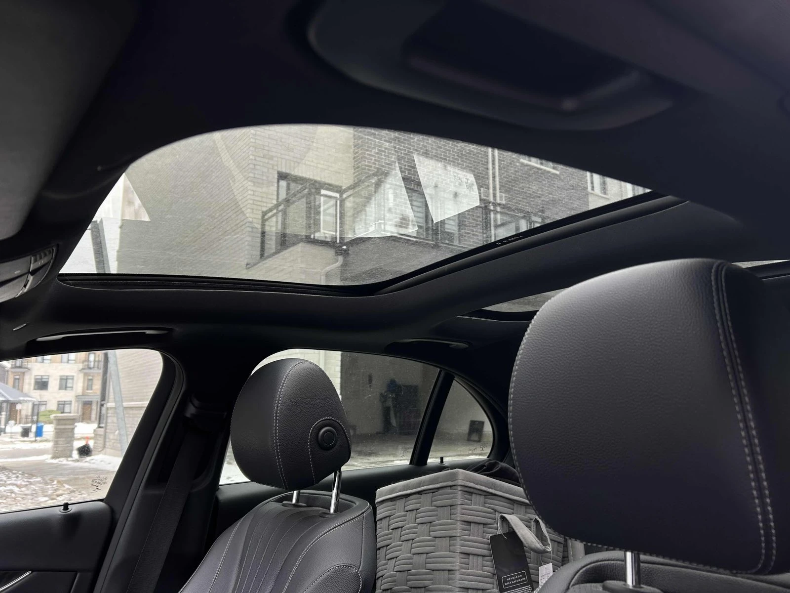 Mercedes-Benz E 300 Очакван внос ! AMG Pack 4Matic, снимка 8 - Автомобили и джипове - 54081171