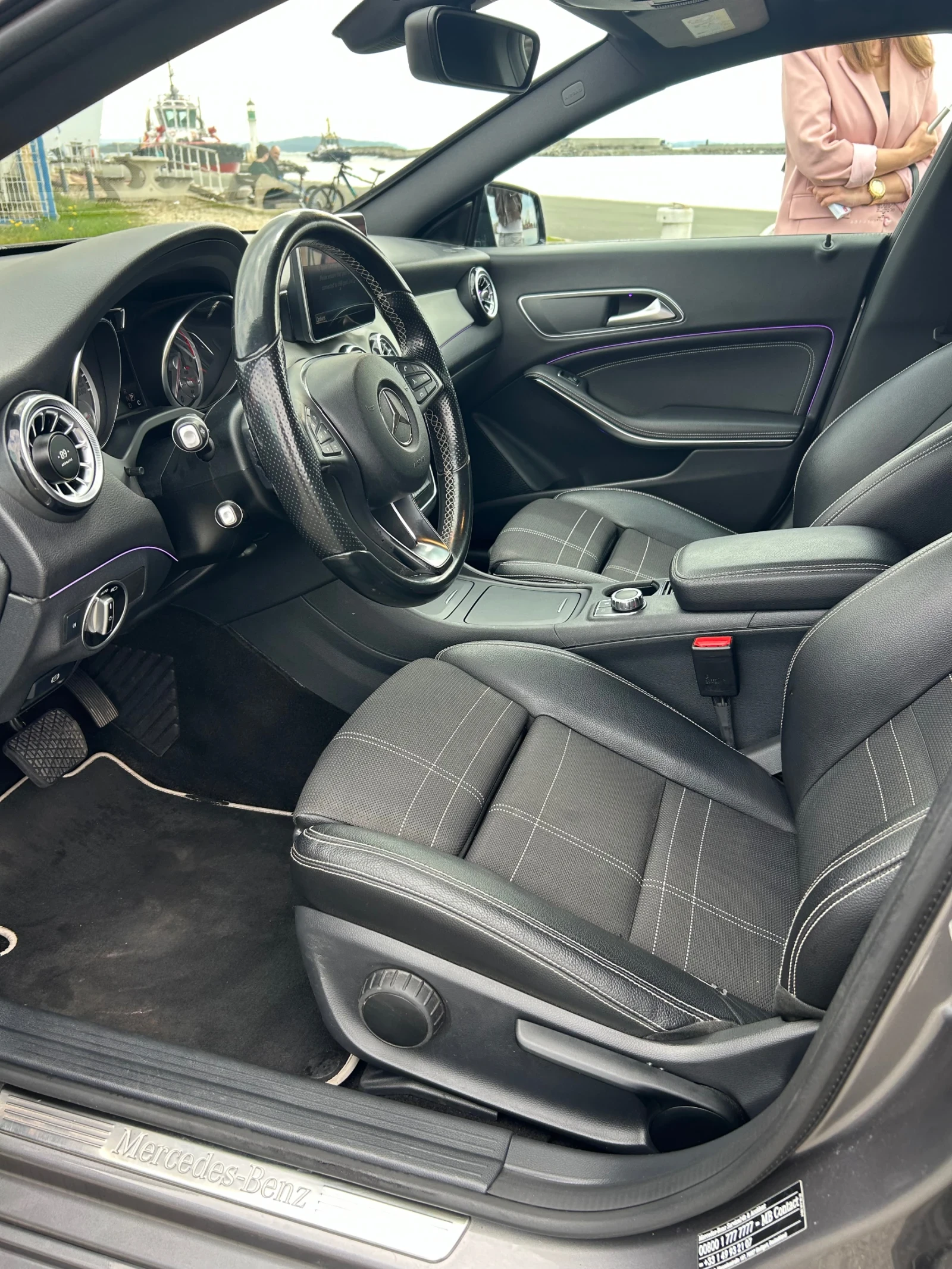 Mercedes-Benz CLA 220, снимка 11 - Автомобили и джипове - 54246141