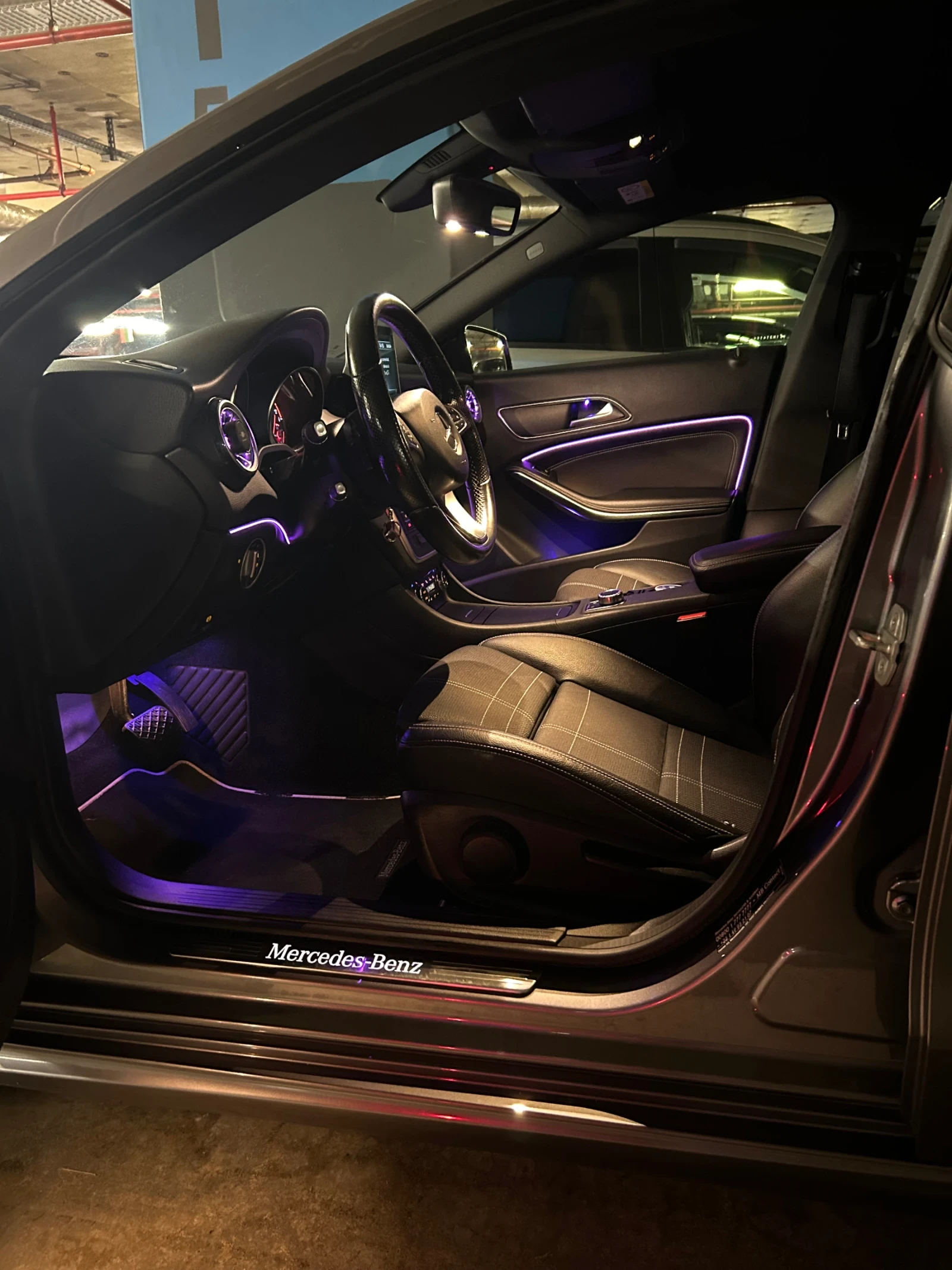 Mercedes-Benz CLA 220, снимка 5 - Автомобили и джипове - 54246141