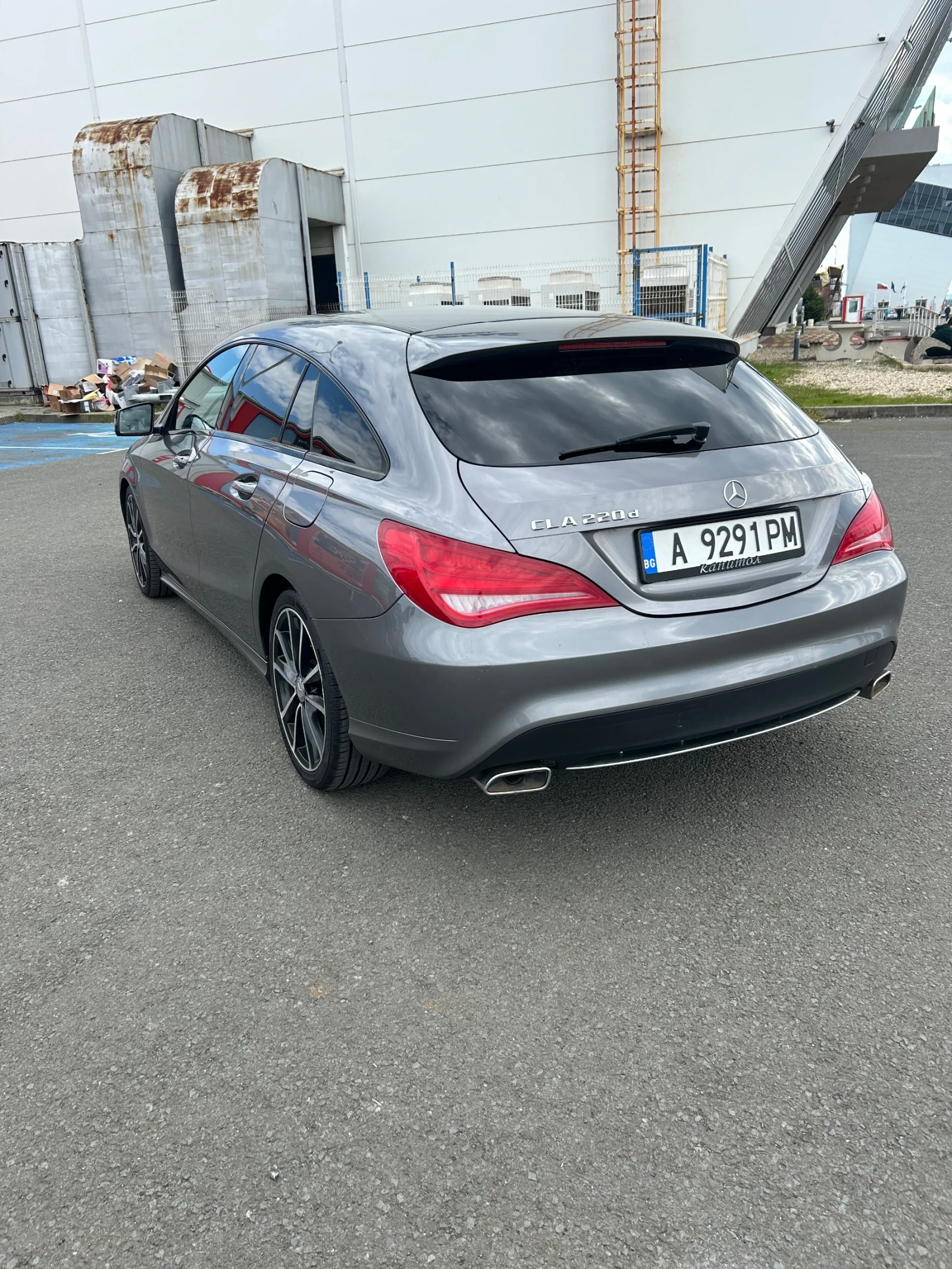 Mercedes-Benz CLA 220, снимка 2 - Автомобили и джипове - 54246141