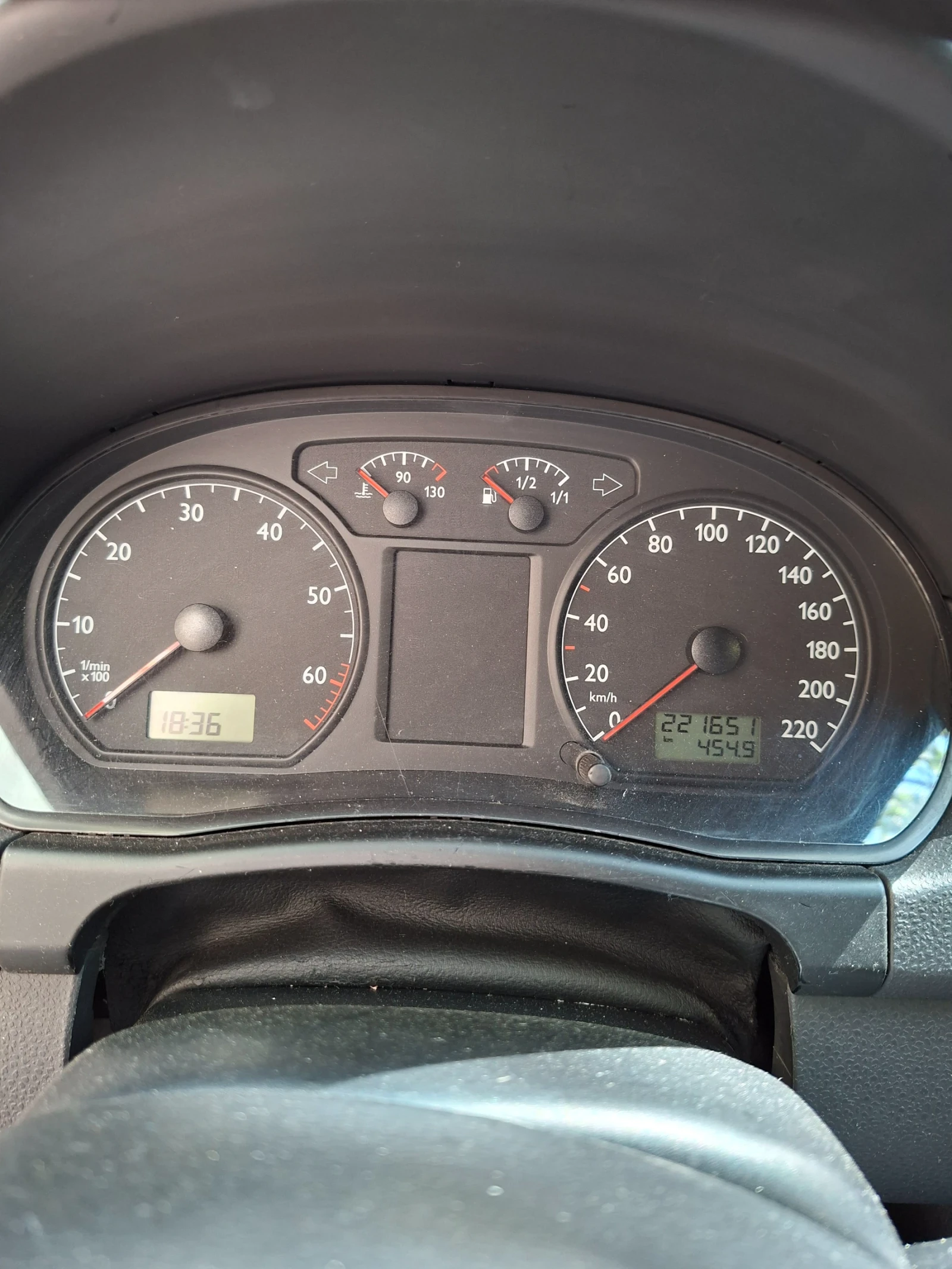 VW Polo 1.2i 12v 64hp, снимка 6 - Автомобили и джипове - 54361108