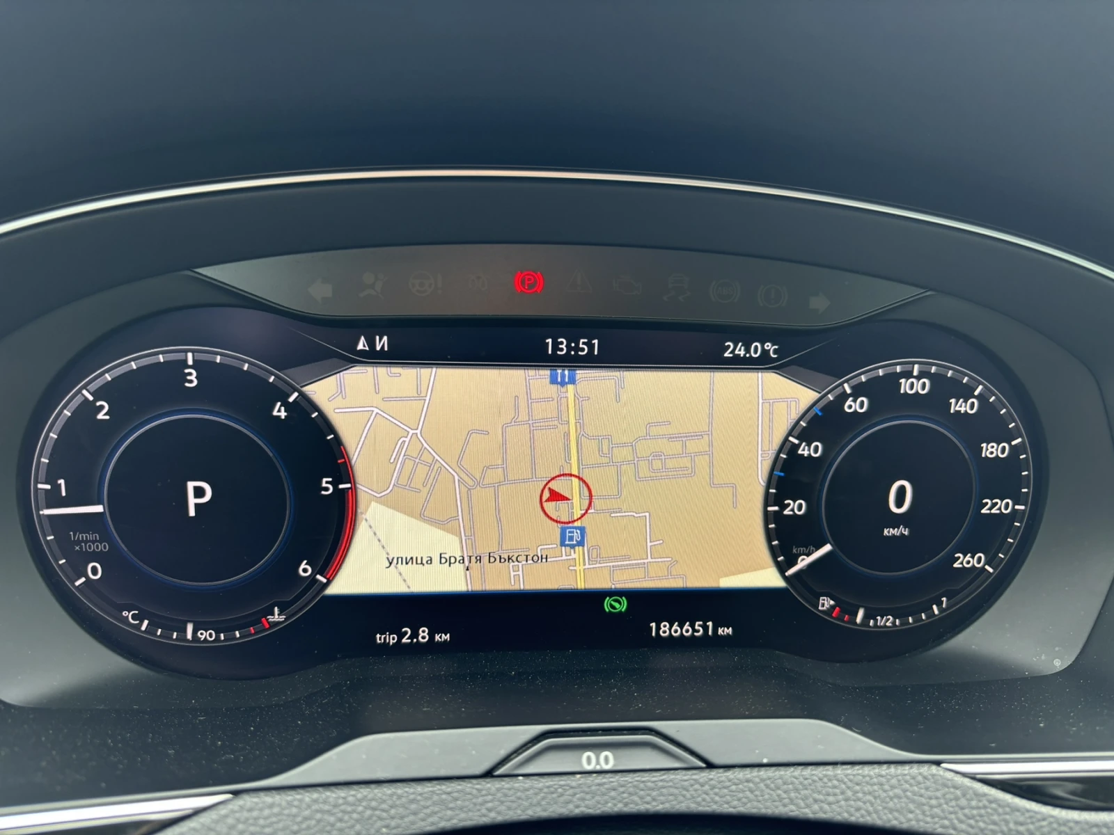 VW Passat Highline2.0TDI, снимка 15 - Автомобили и джипове - 54485787